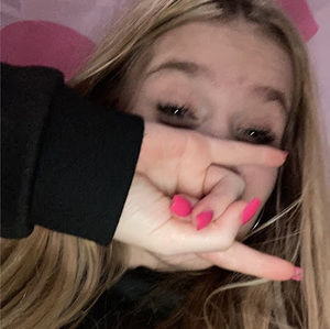 Meet your Posher, Destyni